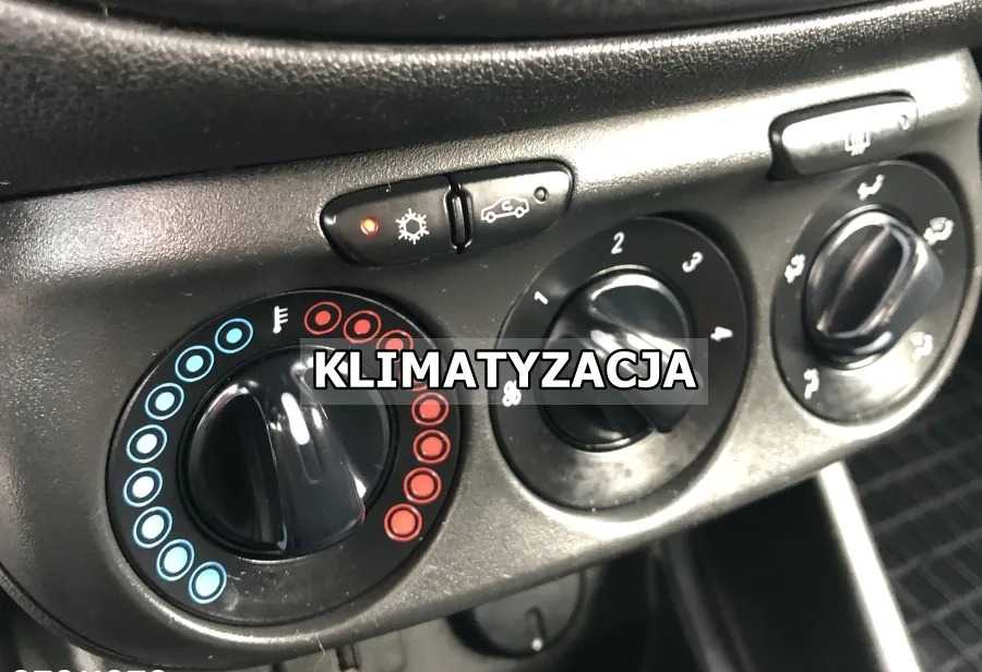 Opel Corsa cena 28999 przebieg: 220116, rok produkcji 2019 z Pabianice małe 466